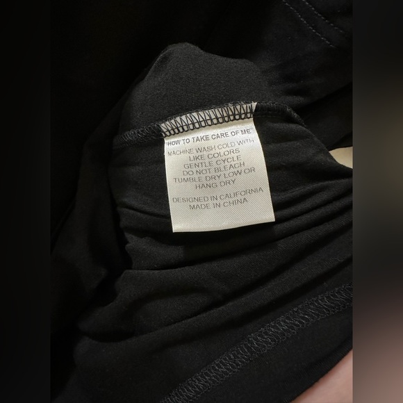 Ellandemm Basic Pocket Tee in Black XS - Picture 5 of 7